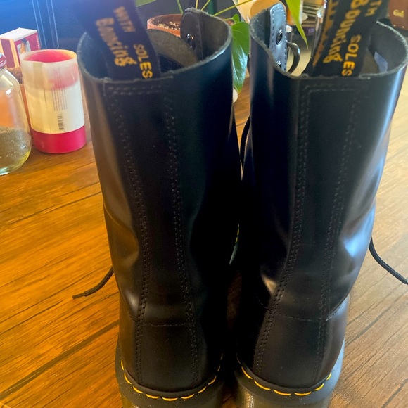 Dr. Martens 1490 - Picture 3 of 5